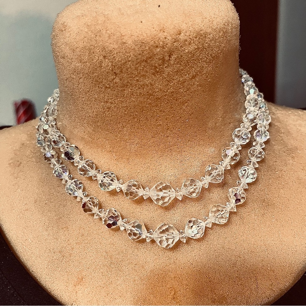 Elegant Laguna 1950’s Crystal Necklace